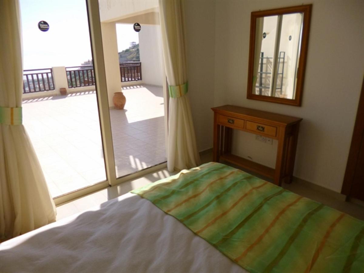 First Floor 2 Bedroom Apartment, Large Balcony, Amazing Sea Views, Communal Pool Πέγεια Εξωτερικό φωτογραφία