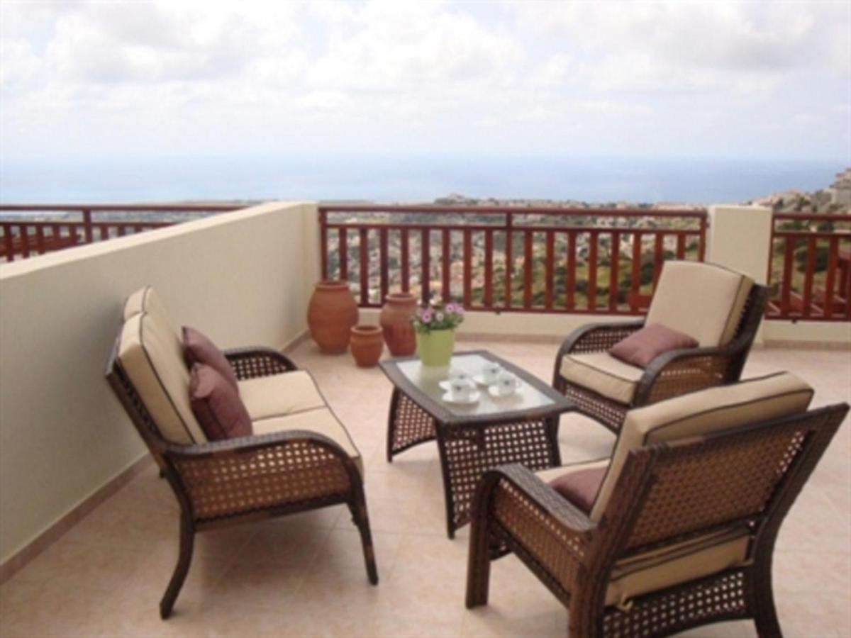 First Floor 2 Bedroom Apartment, Large Balcony, Amazing Sea Views, Communal Pool Πέγεια Εξωτερικό φωτογραφία